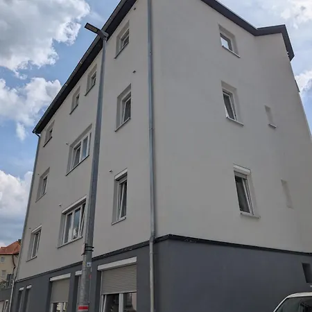 Helle 1-zimmer-apartment, In Der Naehe Von Bahnhof Apartament