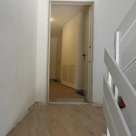 Helle 1-zimmer-apartment, In Der Naehe Von Bahnhof Апартаменты Хайденхайм-ан-дер-Бренц